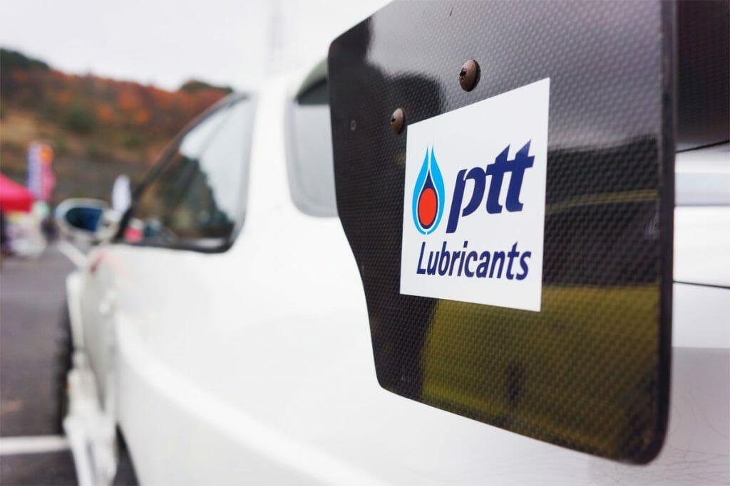 トロロッソ・ホンダとも契約したPTTオイルからスポンサード契約をもらった話のアイキャッチ画像